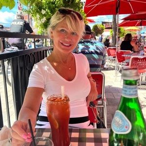 Meet your Posher, Teresa